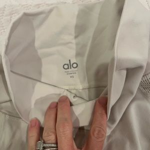 ALO leggings XS 3/4 length